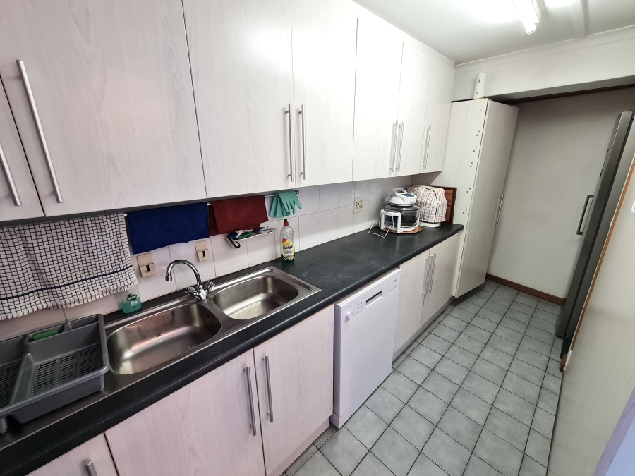 4 Bedroom Property for Sale in Wavecrest Eastern Cape